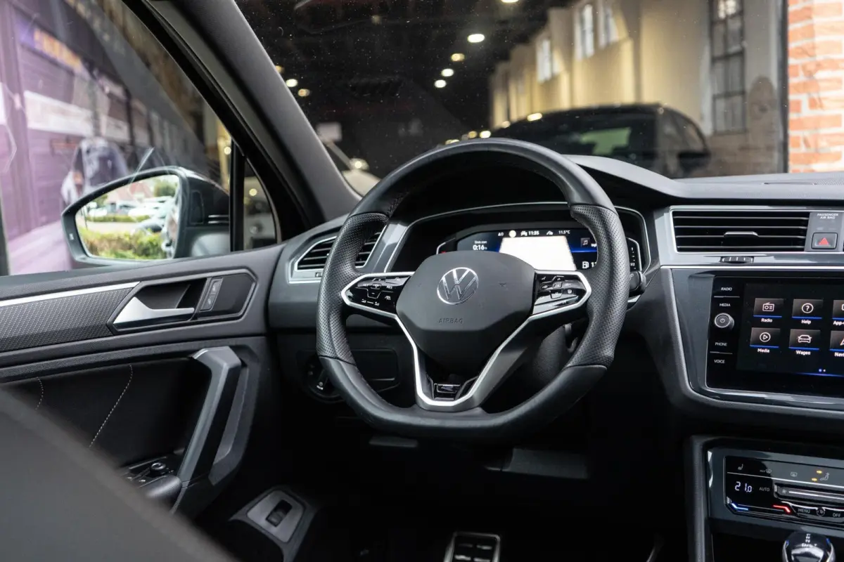1.5 TSI R-Line Pano / Trekhaak / Camera