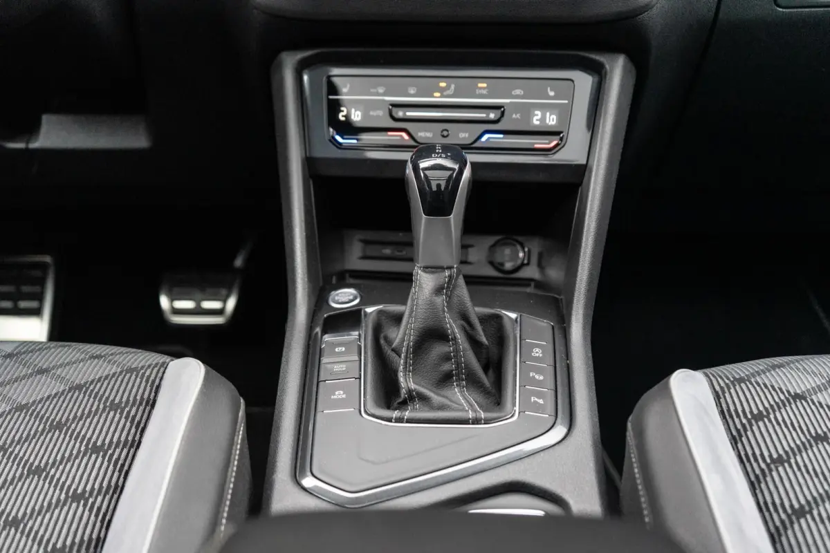 1.5 TSI R-Line Pano / Trekhaak / Camera