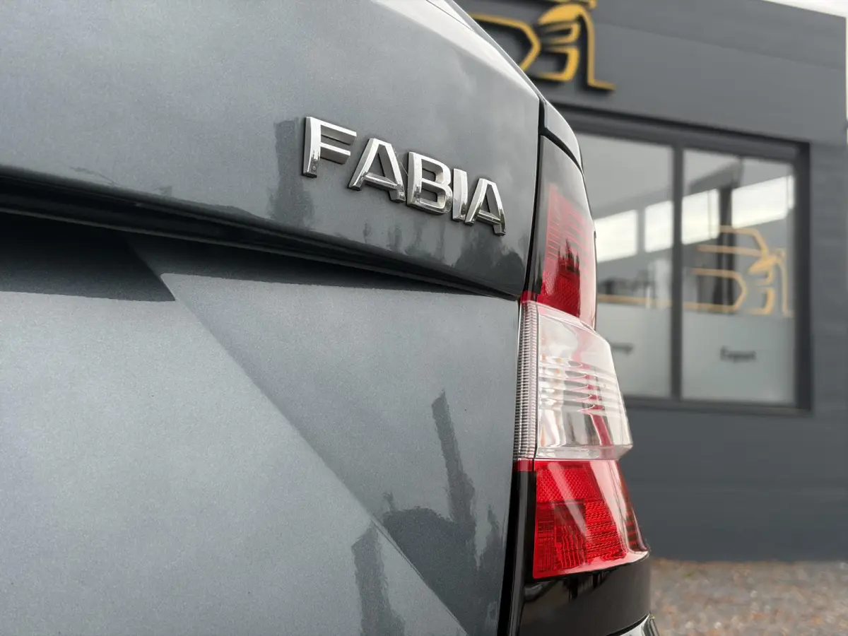 1.0 TSI Drive ✓2e Eigenaar✓D-riem vv in 2023✓Navi✓Clima✓Cruise✓Pdc✓Lm velgen✓4 Elekt Ramen✓N.A.P✓Apk tot 08-2027