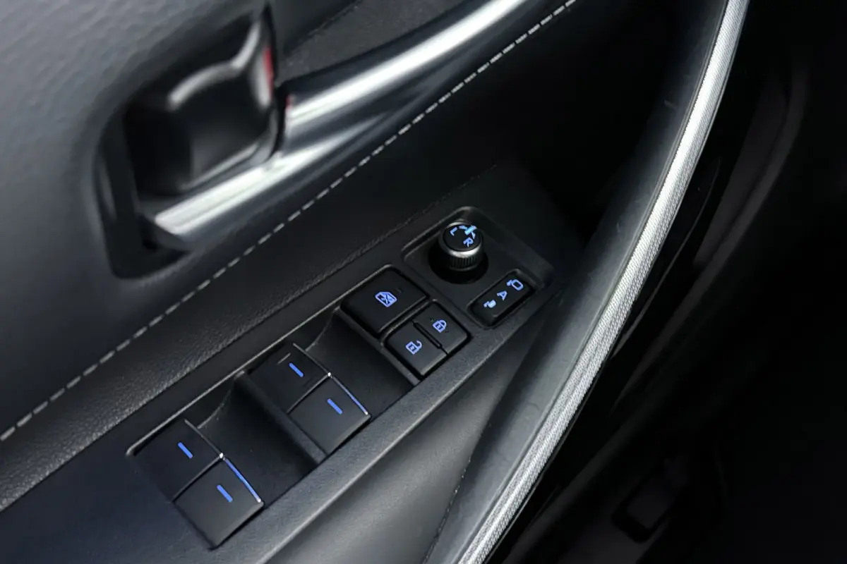 1.8 Hybrid Dynamic | CarPlay | Org. NL | Adapt. Cruise | Stoelverwarming | Camera | Keyless |