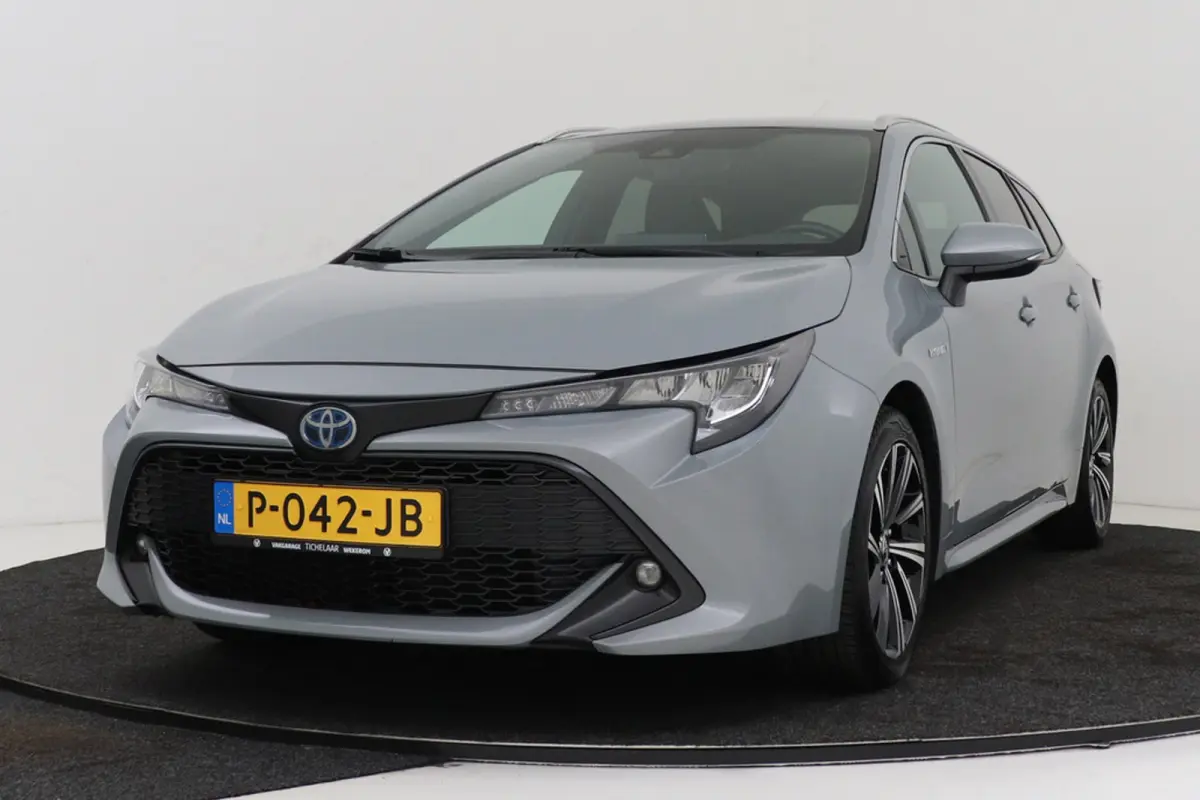 1.8 Hybrid Dynamic | CarPlay | Org. NL | Adapt. Cruise | Stoelverwarming | Camera | Keyless |