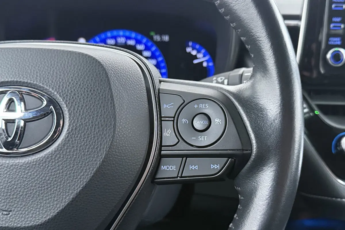 1.8 Hybrid Dynamic | CarPlay | Org. NL | Adapt. Cruise | Stoelverwarming | Camera | Keyless |