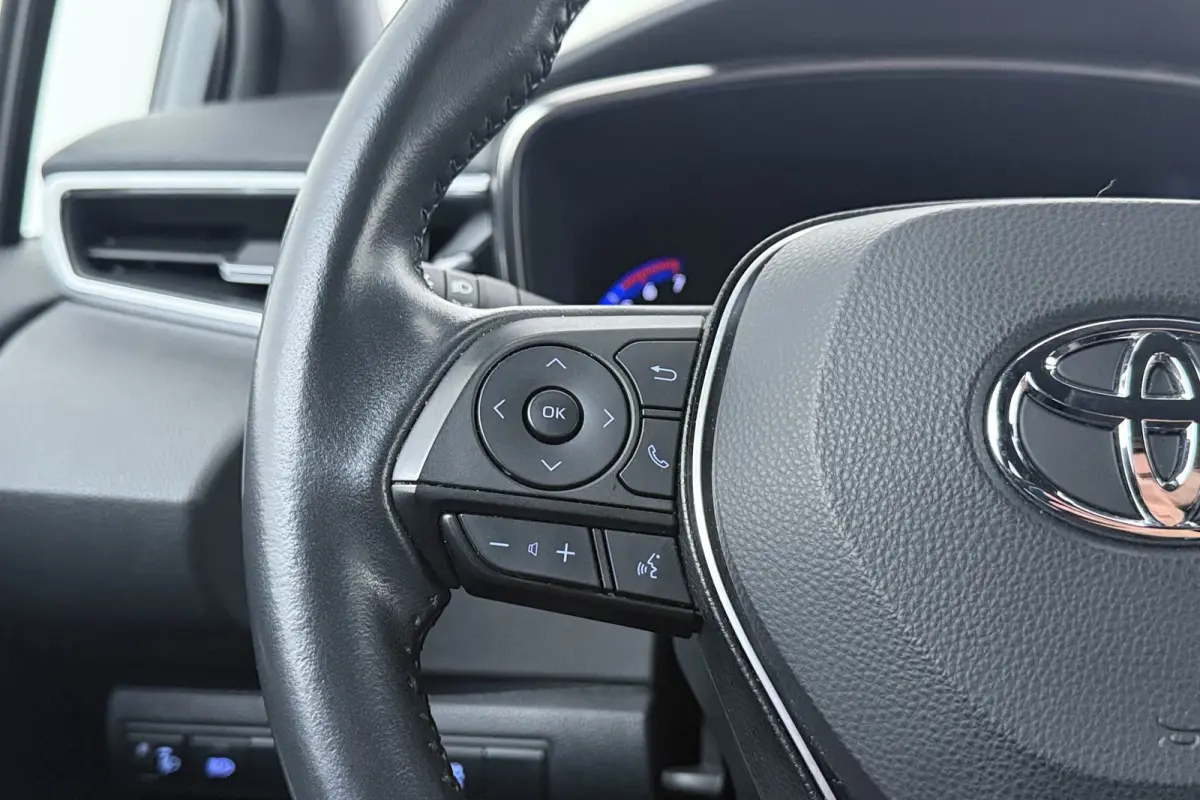 1.8 Hybrid Dynamic | CarPlay | Org. NL | Adapt. Cruise | Stoelverwarming | Camera | Keyless |