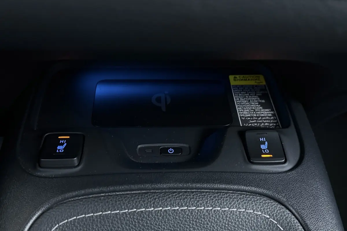 1.8 Hybrid Dynamic | CarPlay | Org. NL | Adapt. Cruise | Stoelverwarming | Camera | Keyless |