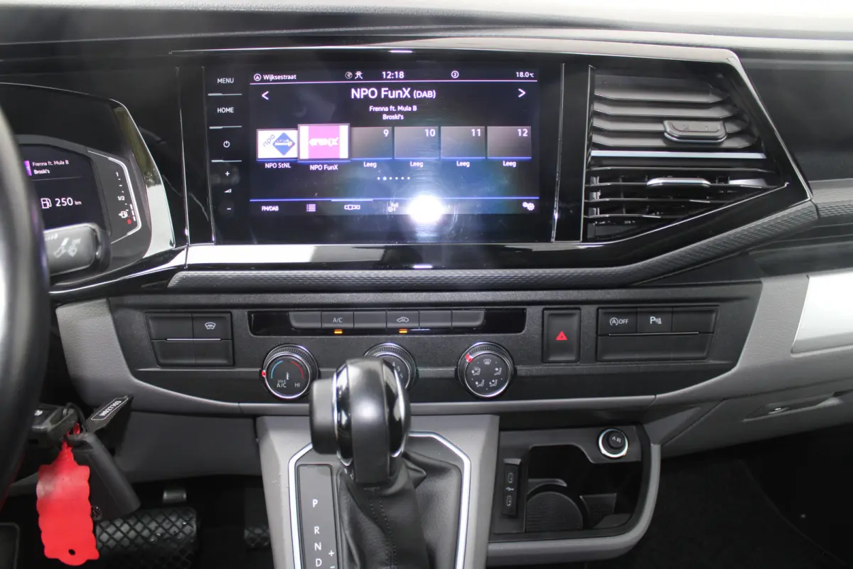 2.0 TDI Automaat / Bulli / Lang / 75 edition / Leer / Vol Opties / Nette Staat