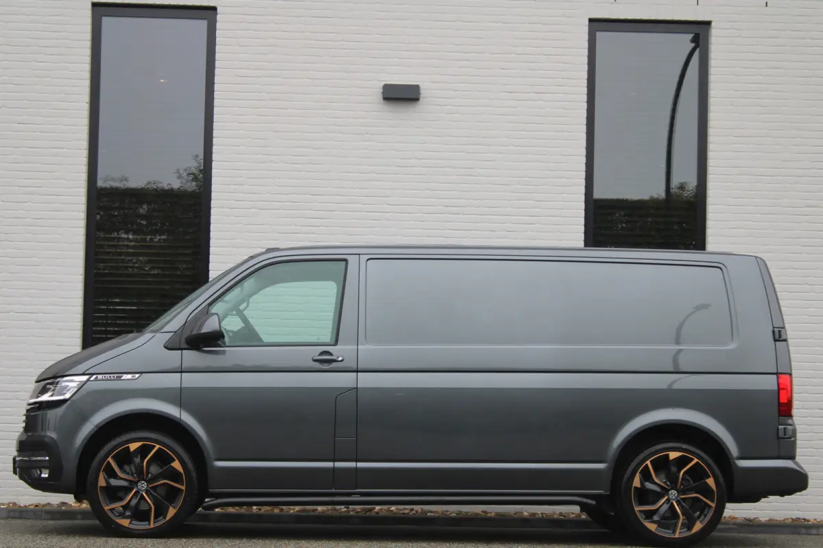 2.0 TDI Automaat / Bulli / Lang / 75 edition / Leer / Vol Opties / Nette Staat