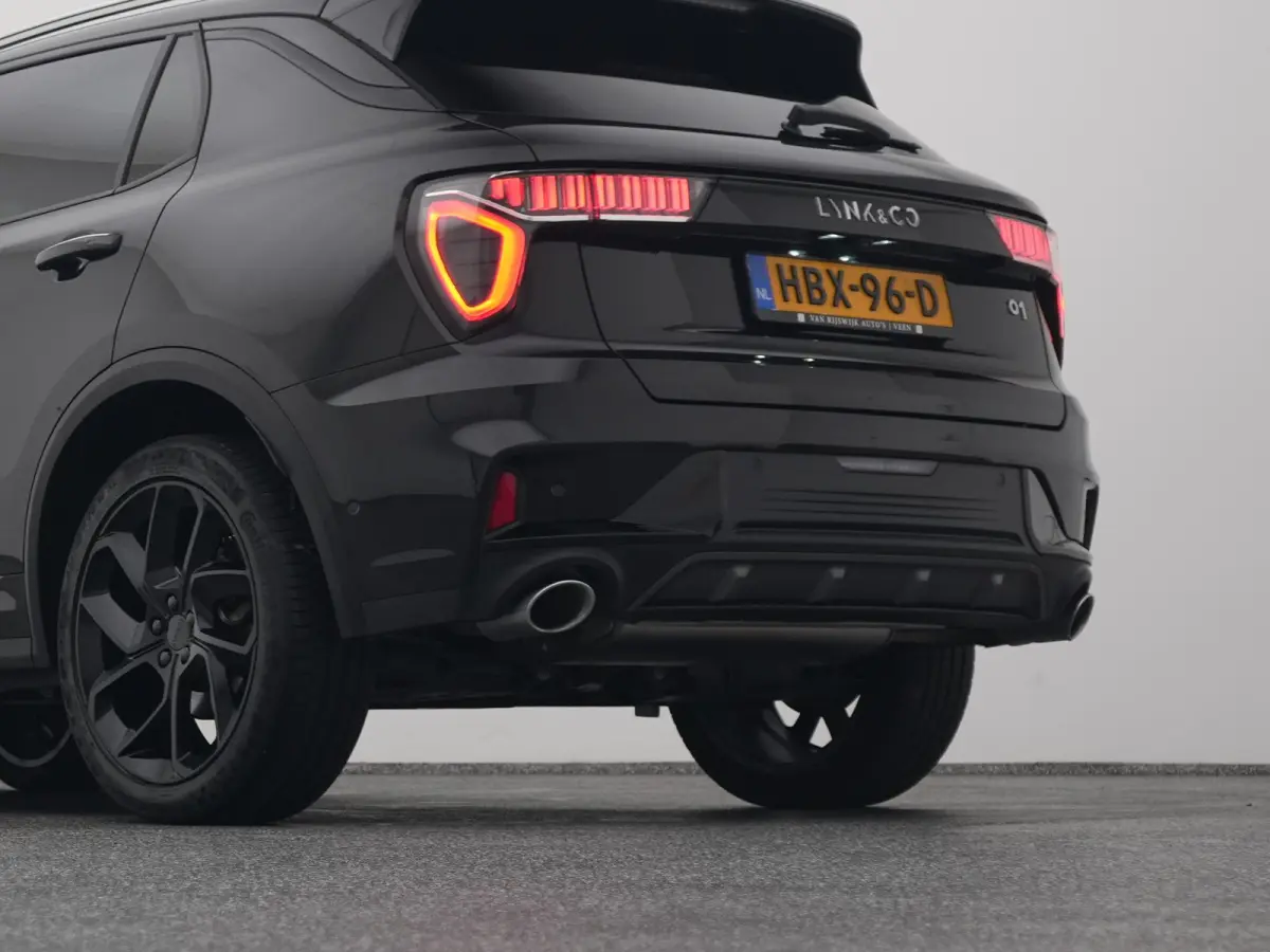 1.5 Plug-in Hybrid | 360° | BLACK | ZWARTE HEMEL | STUURVERWARMING | NLD AUTO