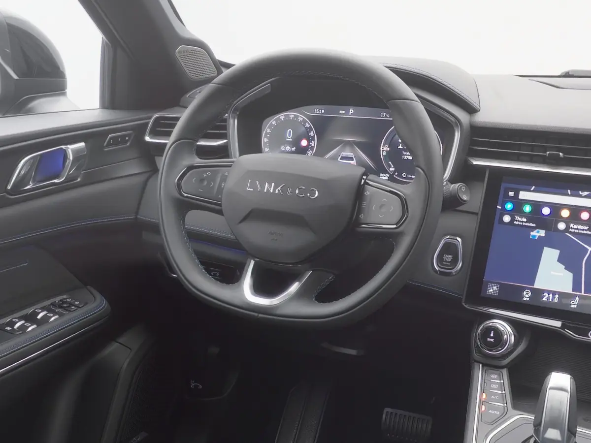 1.5 Plug-in Hybrid | 360° | BLACK | ZWARTE HEMEL | STUURVERWARMING | NLD AUTO