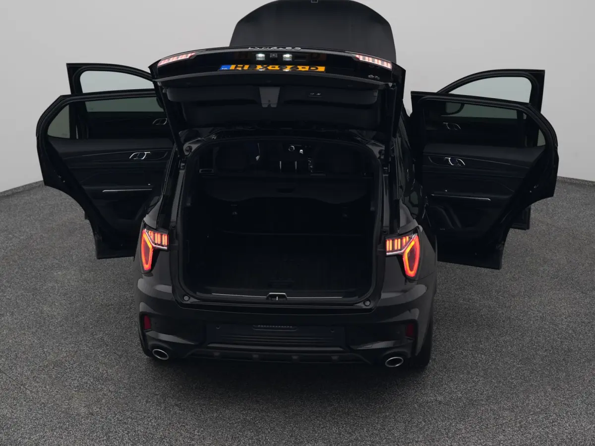 1.5 Plug-in Hybrid | 360° | BLACK | ZWARTE HEMEL | STUURVERWARMING | NLD AUTO