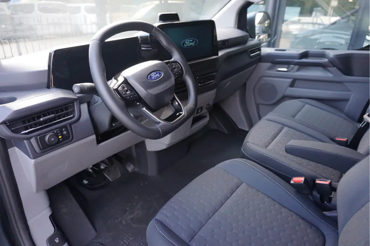 340L 218PK 71KWH AWD Limited Elektrisch AUT BPM VRIJ!! Apple CP/Android A, LED, Trekhaak, 2x Schuifdeur!! NR. EC51