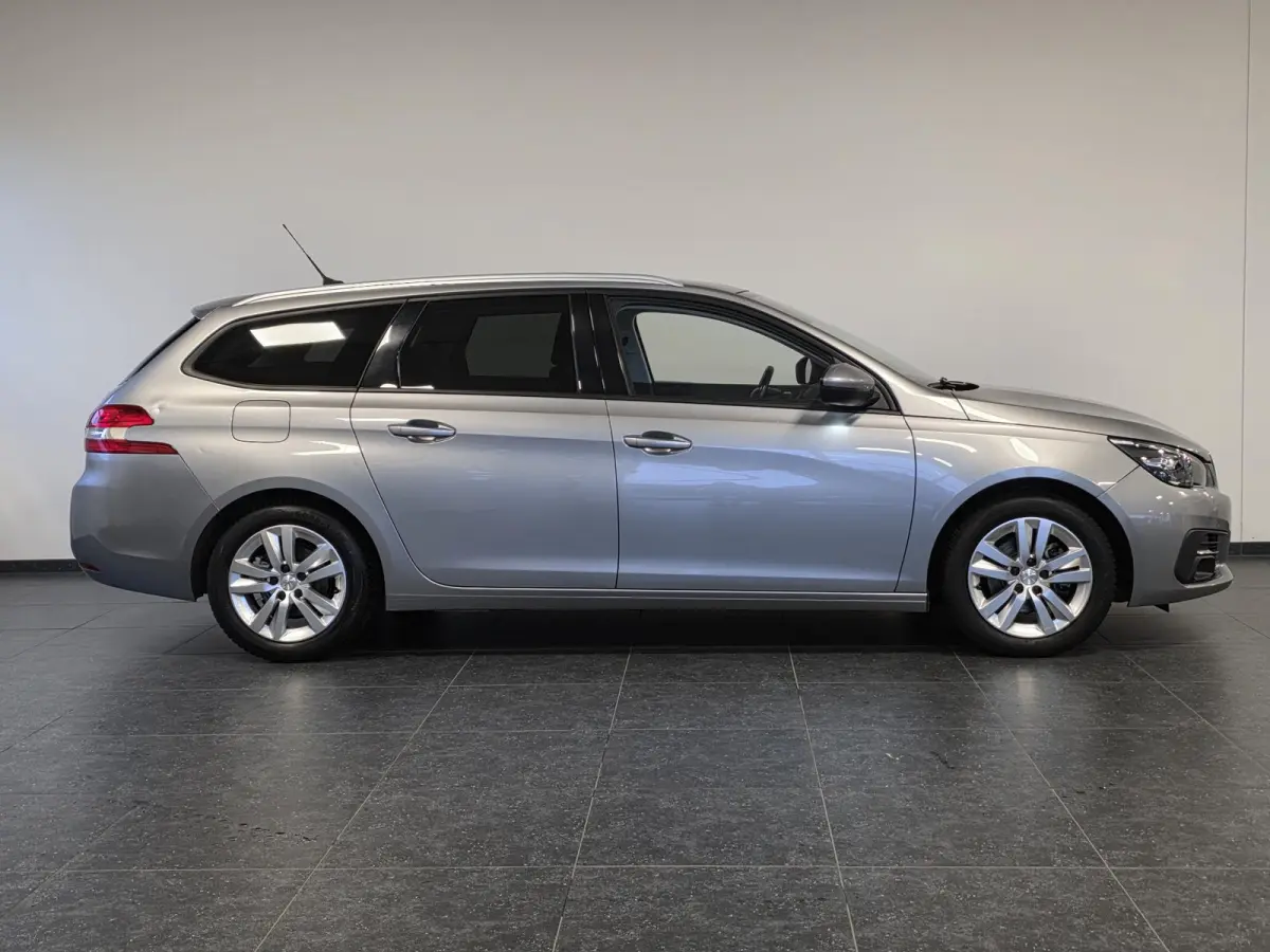 1.2 PureTech Blue Lease Executive | NL-Auto | 100% Onderhouden | Pano |