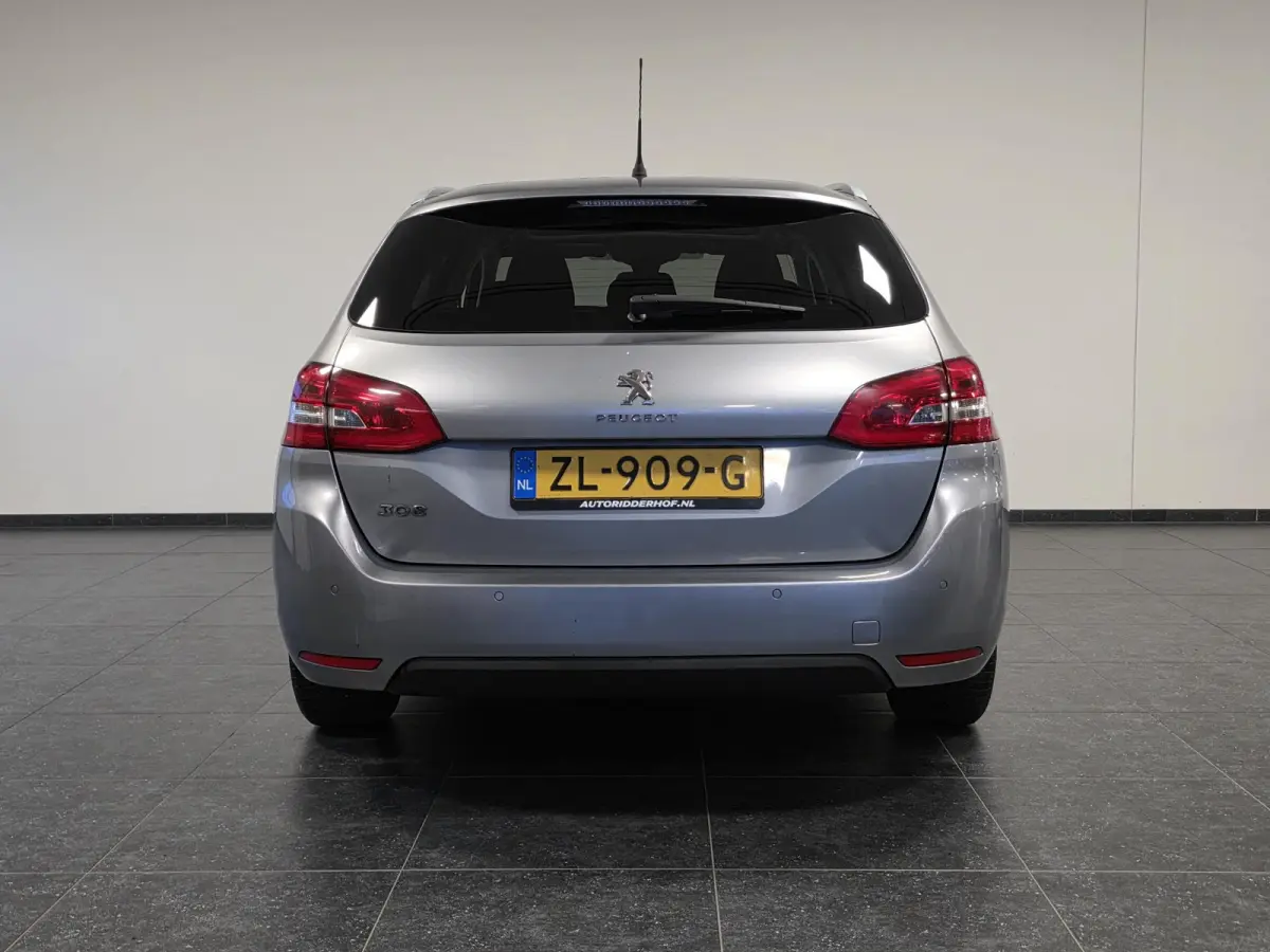 1.2 PureTech Blue Lease Executive | NL-Auto | 100% Onderhouden | Pano |