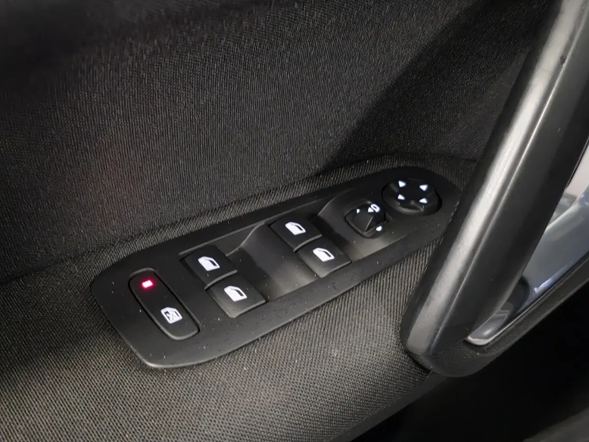 1.2 PureTech Blue Lease Executive | NL-Auto | 100% Onderhouden | Pano |
