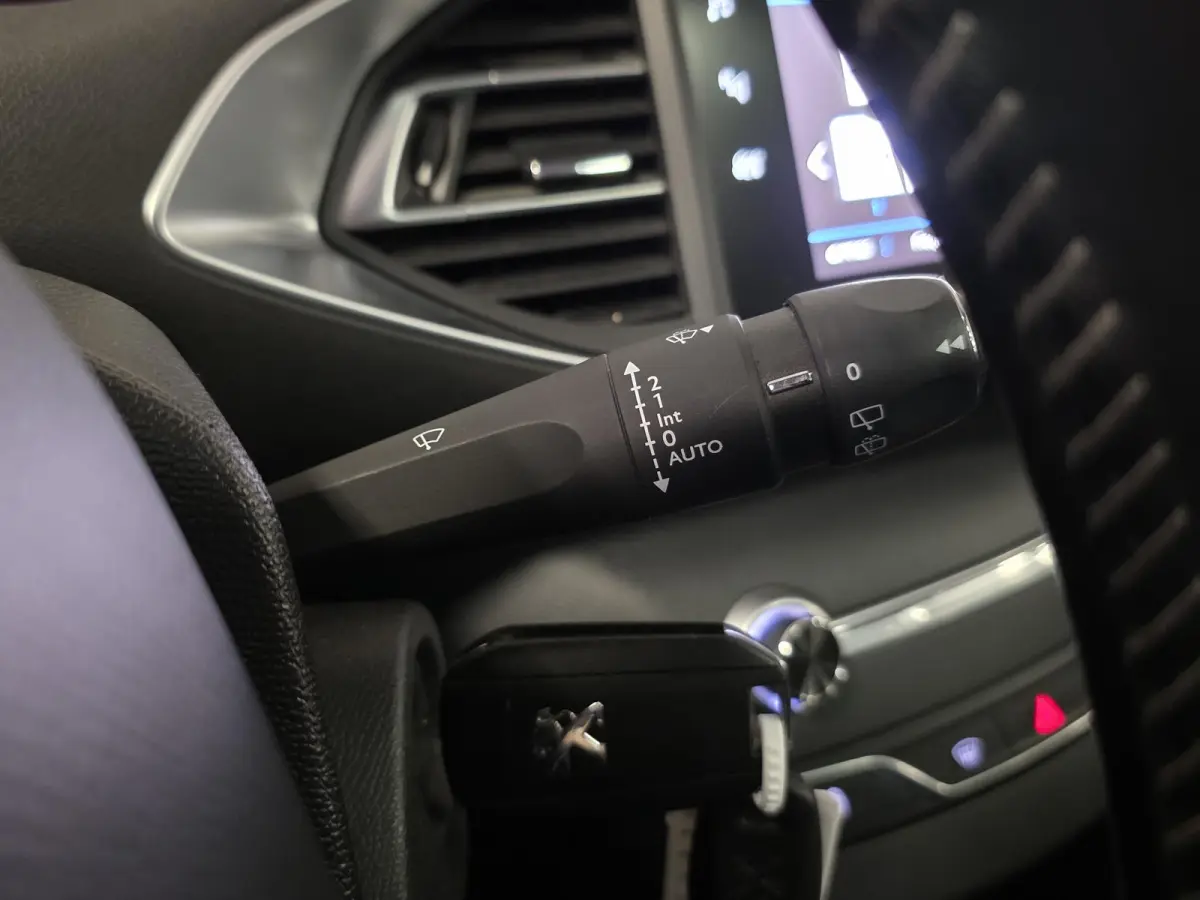 1.2 PureTech Blue Lease Executive | NL-Auto | 100% Onderhouden | Pano |