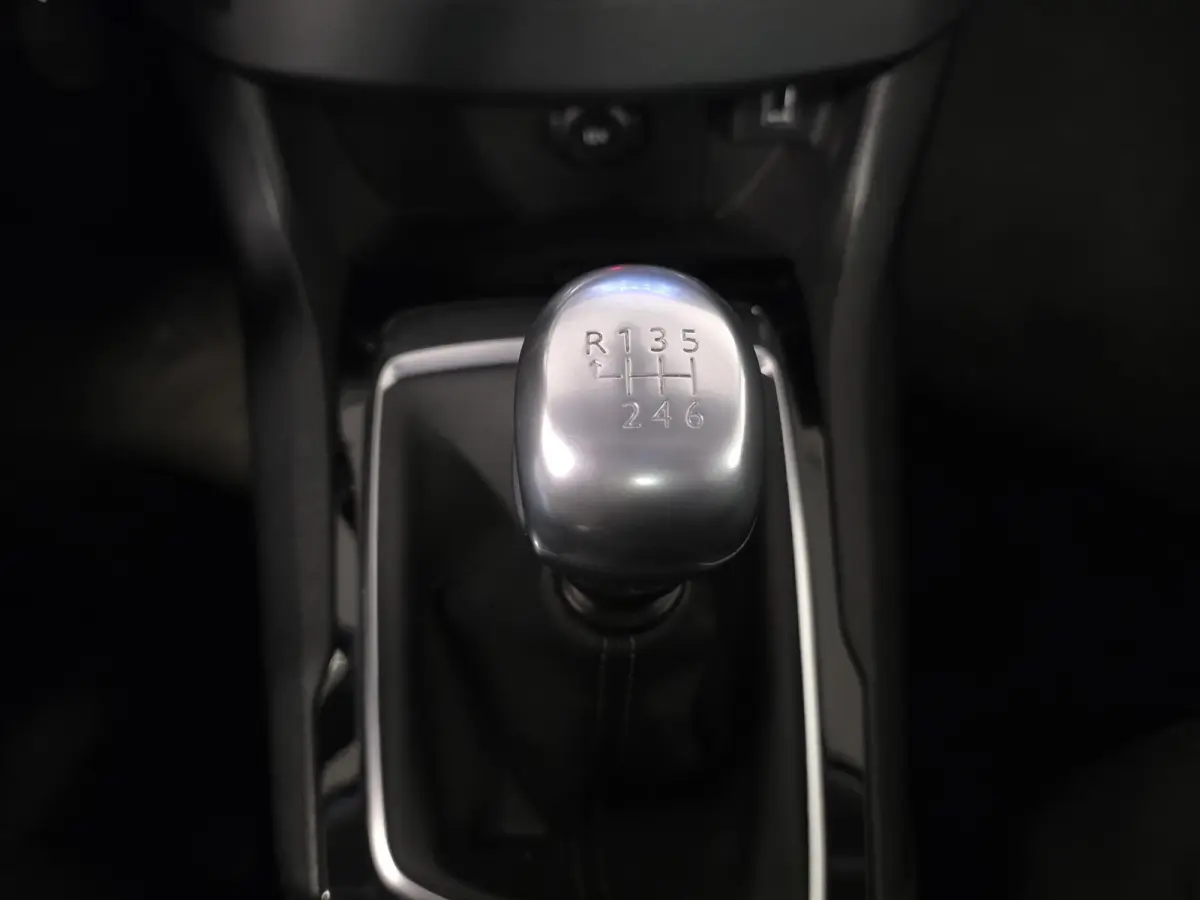 1.2 PureTech Blue Lease Executive | NL-Auto | 100% Onderhouden | Pano |