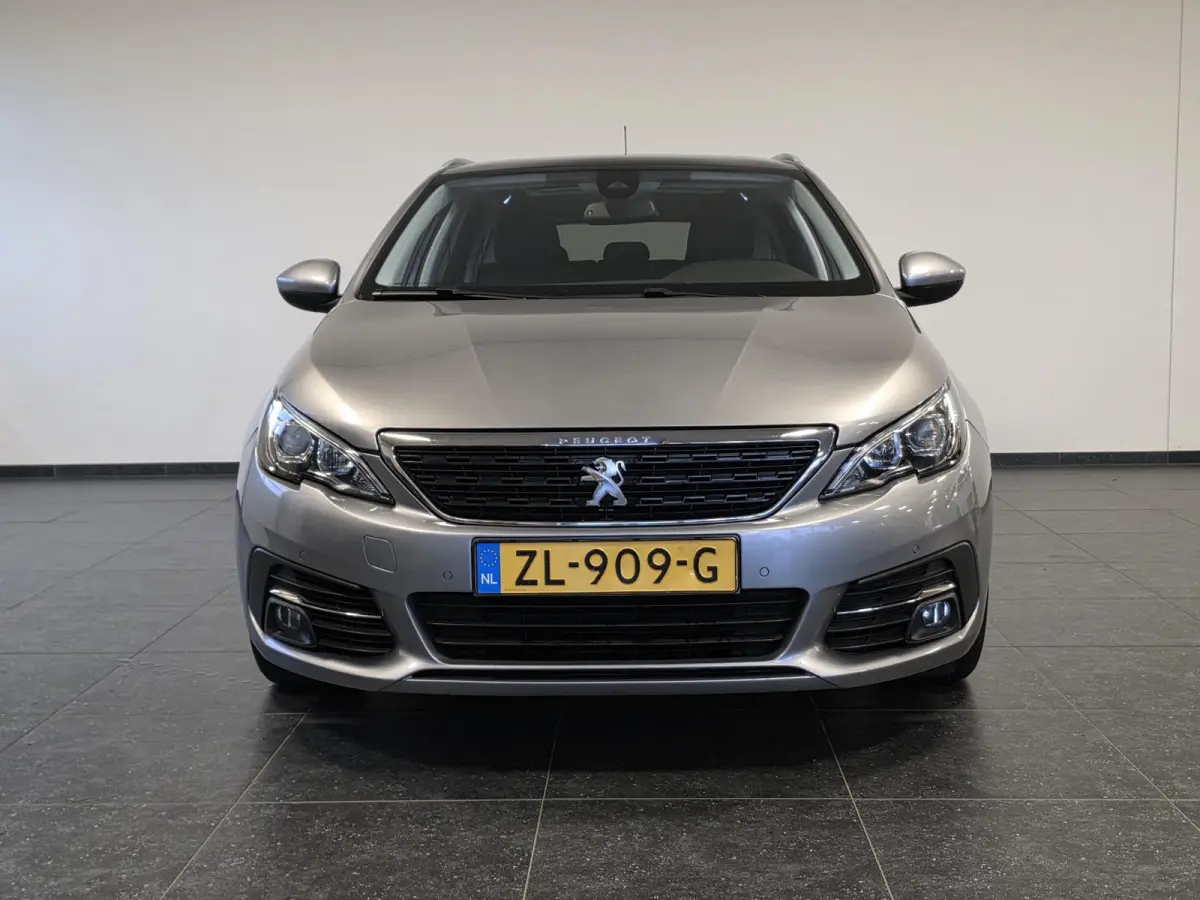 1.2 PureTech Blue Lease Executive | NL-Auto | 100% Onderhouden | Pano |