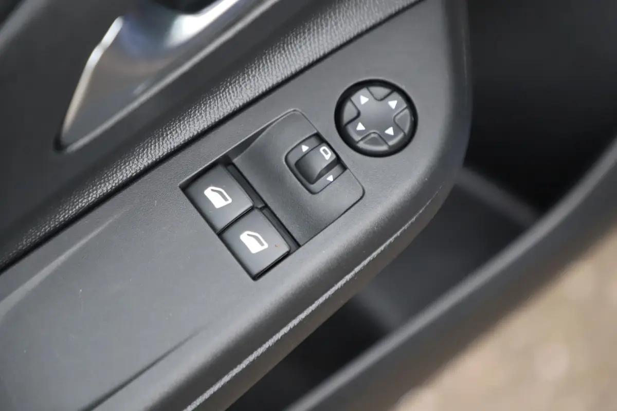 1.2 Edition 102PK LMV Navigatie Carplay Android Airco Cruise Control