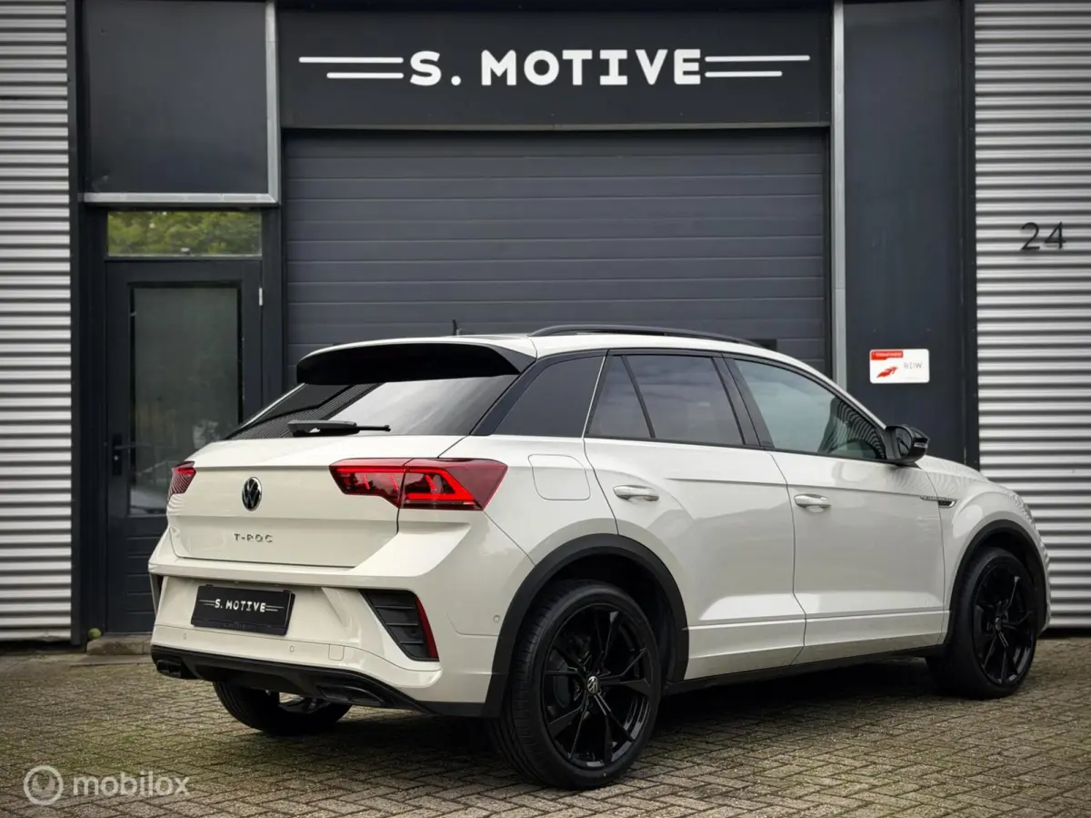 1.5 TSI R-Line|Pano|Beats|Black-Style|IQ Lights|Trekhaak|Camera|Stoelvwr|