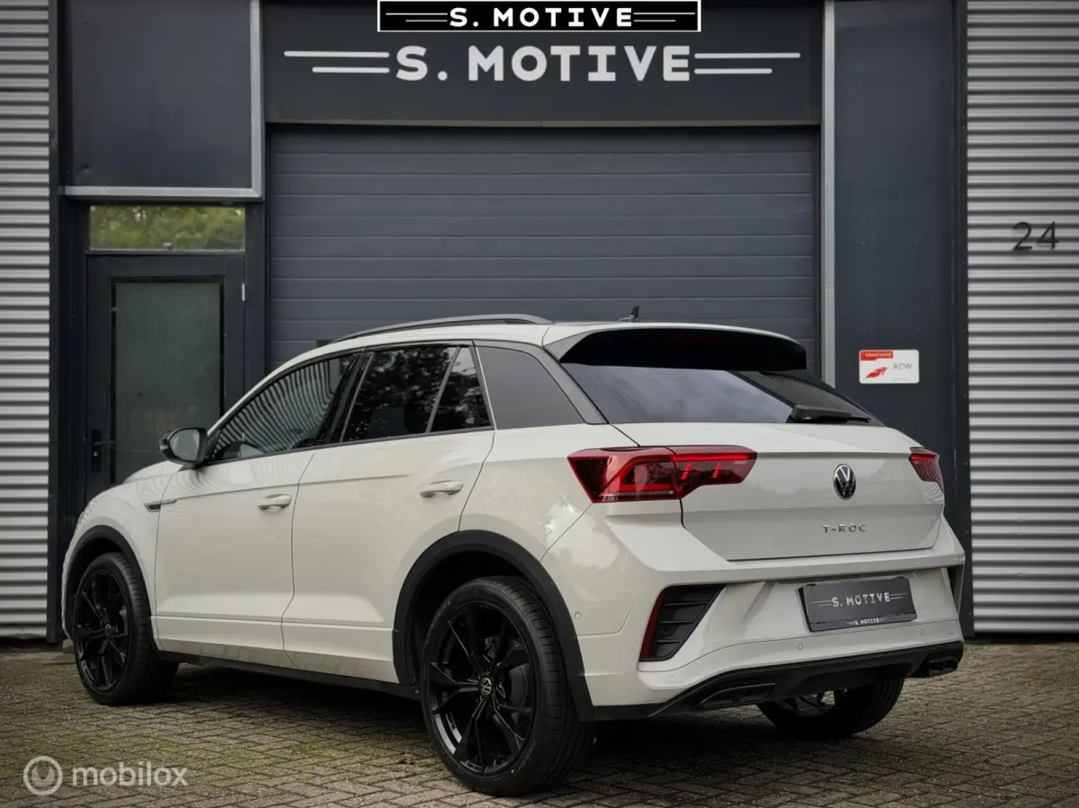 1.5 TSI R-Line|Pano|Beats|Black-Style|IQ Lights|Trekhaak|Camera|Stoelvwr|
