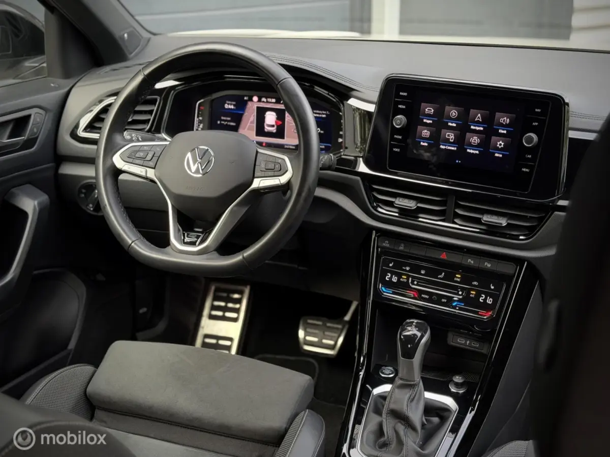 1.5 TSI R-Line|Pano|Beats|Black-Style|IQ Lights|Trekhaak|Camera|Stoelvwr|
