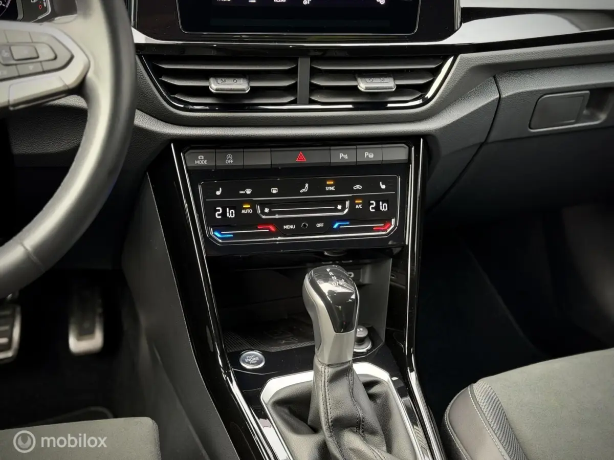 1.5 TSI R-Line|Pano|Beats|Black-Style|IQ Lights|Trekhaak|Camera|Stoelvwr|