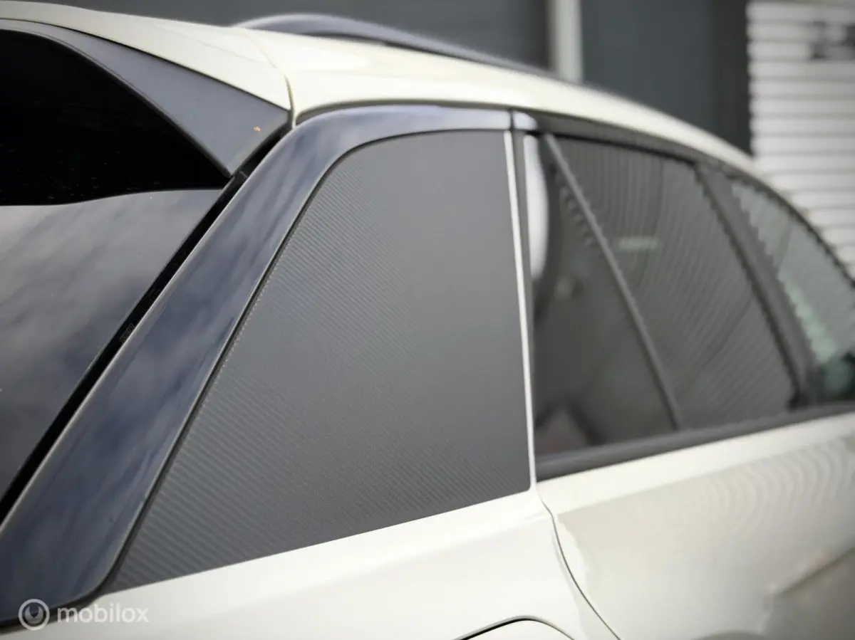 1.5 TSI R-Line|Pano|Beats|Black-Style|IQ Lights|Trekhaak|Camera|Stoelvwr|