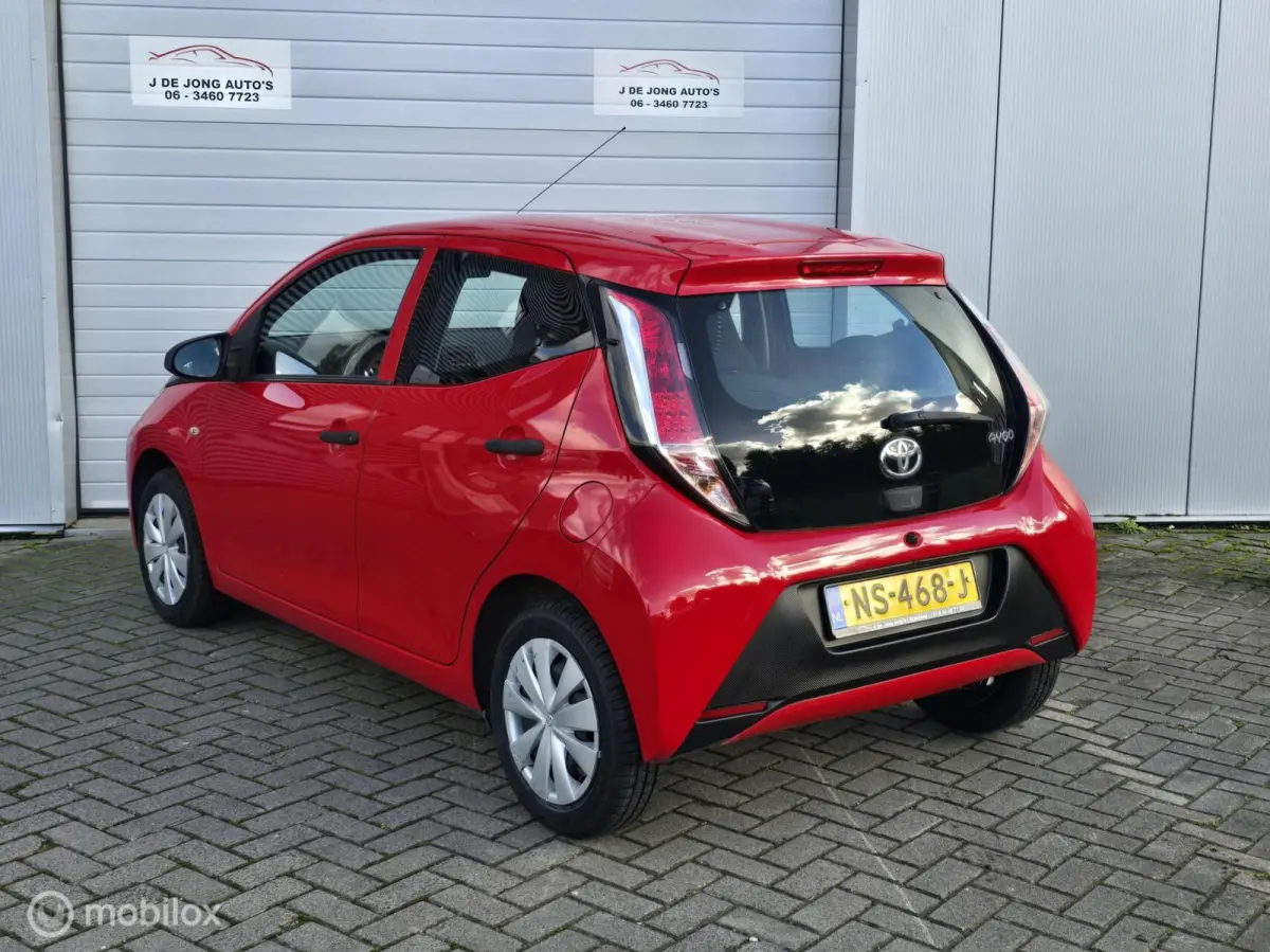 1.0 VVT-i x-now 77000km! Nieuwe banden!