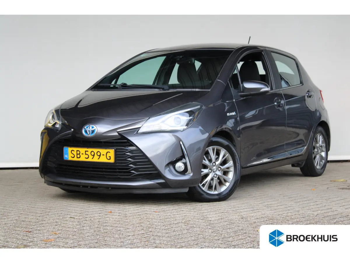1.5 Hybrid Executive | Achteruitrijcamera | Climate control | Cruise control | Navigatie |