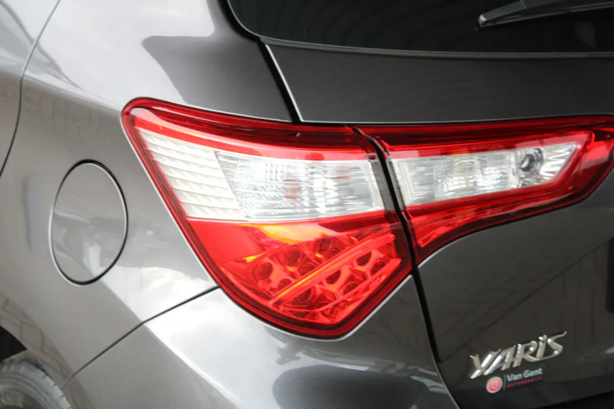 1.5 Hybrid Executive | Achteruitrijcamera | Climate control | Cruise control | Navigatie |