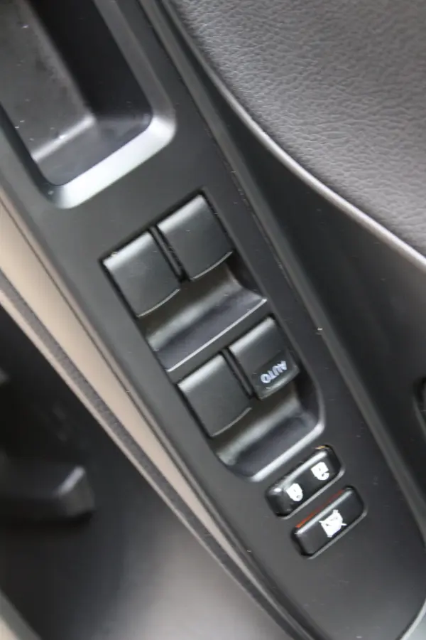 1.5 Hybrid Executive | Achteruitrijcamera | Climate control | Cruise control | Navigatie |