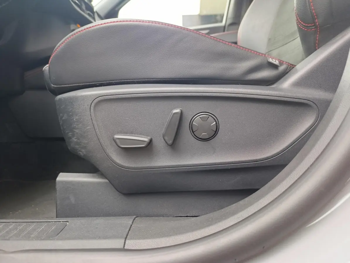 2.5 PHEV Graphite Tech Edition | Panodak | Adaptieve Cruise | Stoel/stuur voorruitverwarming | Elek. trekhaak | B&O Audio | Elek. klep | Dealeronderhouden