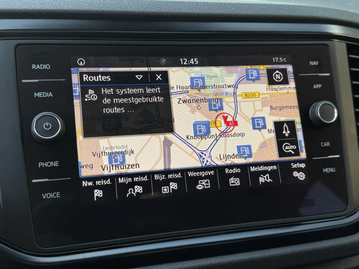 1.5 TSI 150PK DSG BUSINESS CARPLAY/NAVI/PDC