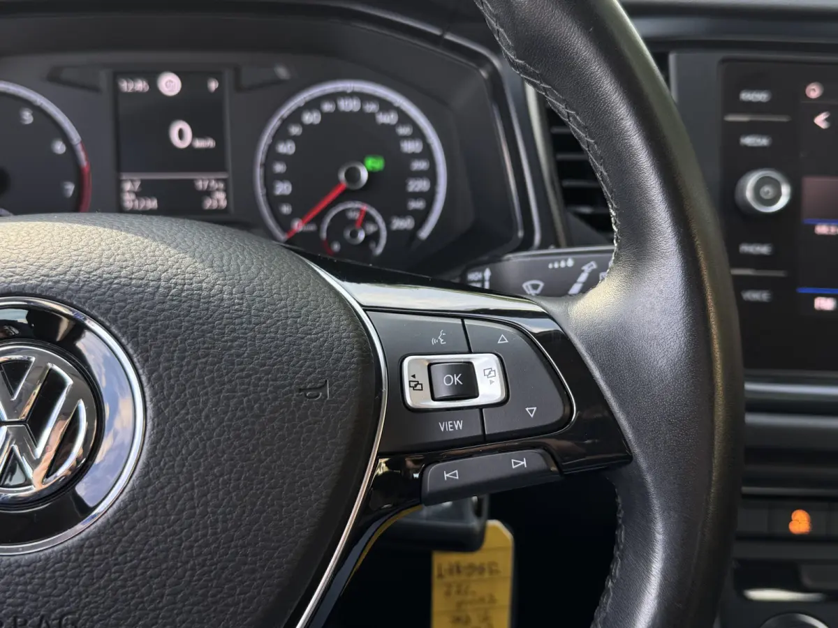 1.5 TSI 150PK DSG BUSINESS CARPLAY/NAVI/PDC