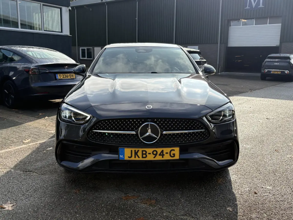 300 e Business Solution AMG ORIG. NL NAP| EERSTE EIGENAAR| PANO| MEMORY STOELEN| 360 CAMERA| STOELVERWARMING| NIGHT PAKKET|