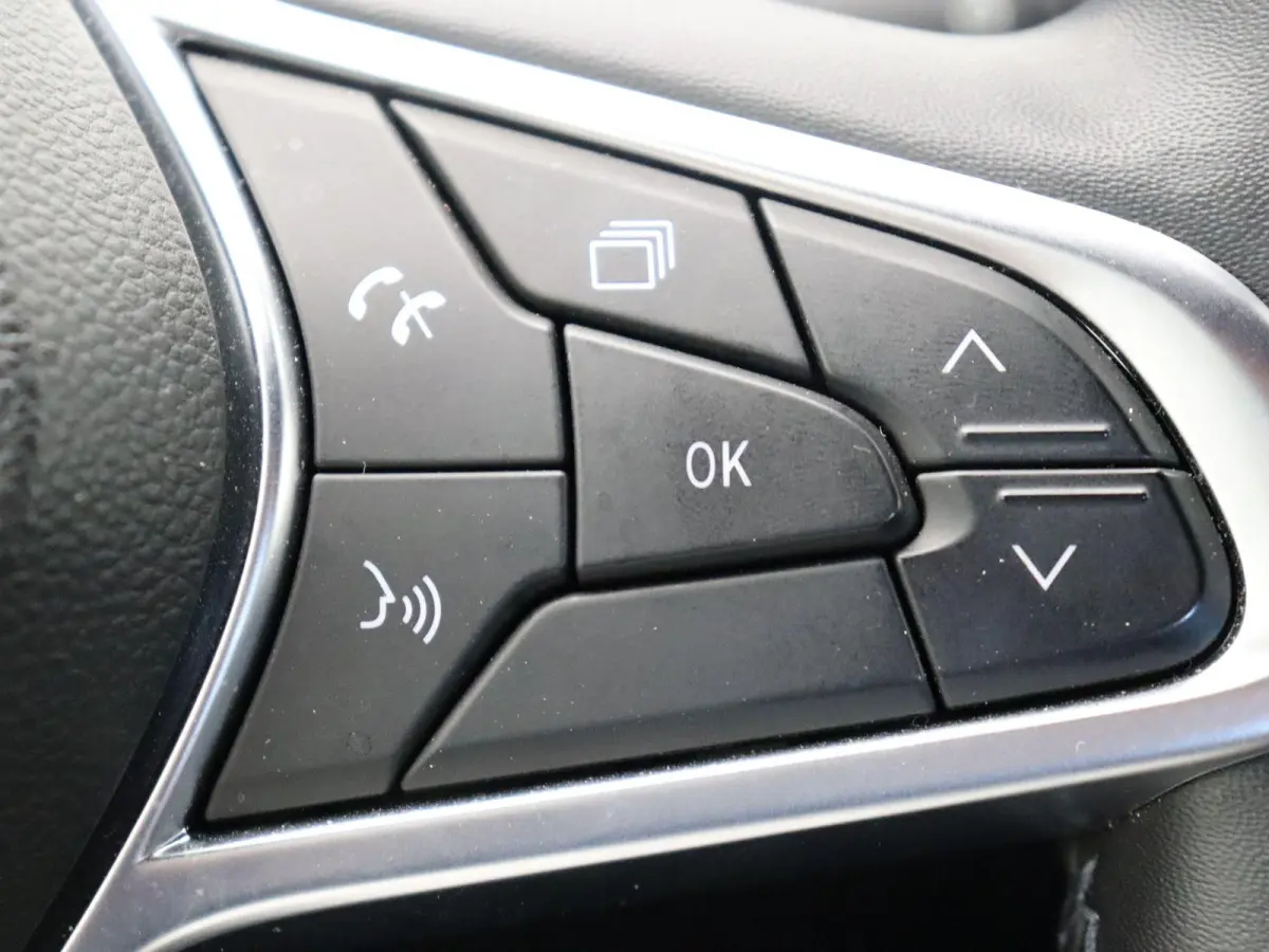 TCe 90pk Intens | Climate control | Apple Carplay | Android Auto | Parkeersensoren achter |