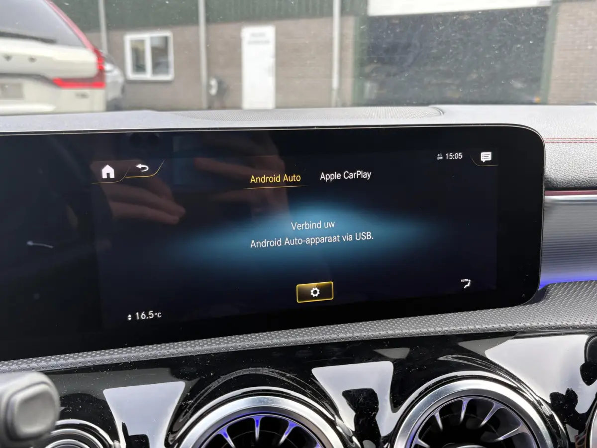 200 Luxury Line STOELVERWARMING | PANORAMADAK | APPLE CARPLAY / ANDROID AUTO | CRUISE CONTROL | ACHTERUITRIJ CAMERA |