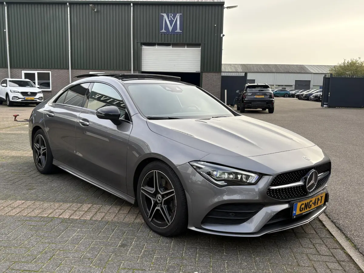 200 Luxury Line STOELVERWARMING | PANORAMADAK | APPLE CARPLAY / ANDROID AUTO | CRUISE CONTROL | ACHTERUITRIJ CAMERA |