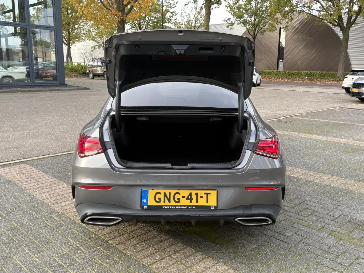 200 Luxury Line STOELVERWARMING | PANORAMADAK | APPLE CARPLAY / ANDROID AUTO | CRUISE CONTROL | ACHTERUITRIJ CAMERA |