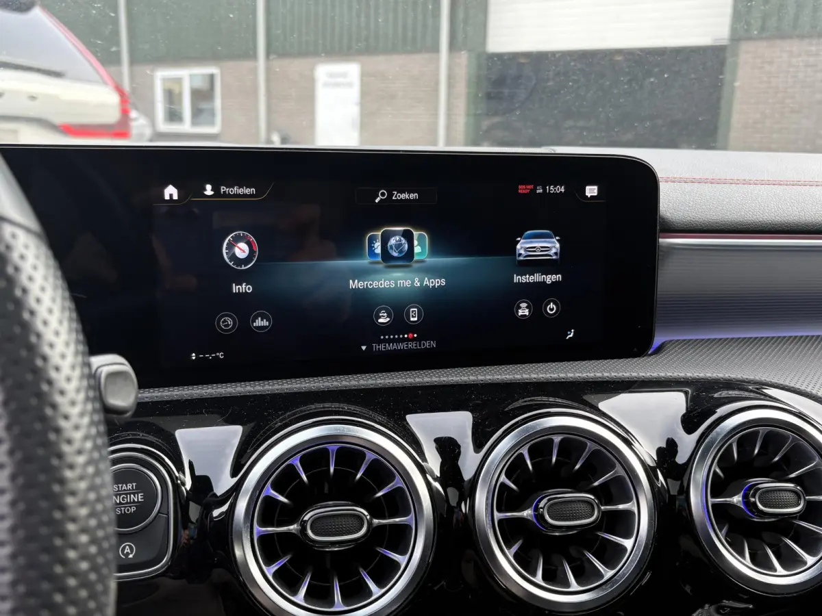 200 Luxury Line STOELVERWARMING | PANORAMADAK | APPLE CARPLAY / ANDROID AUTO | CRUISE CONTROL | ACHTERUITRIJ CAMERA |