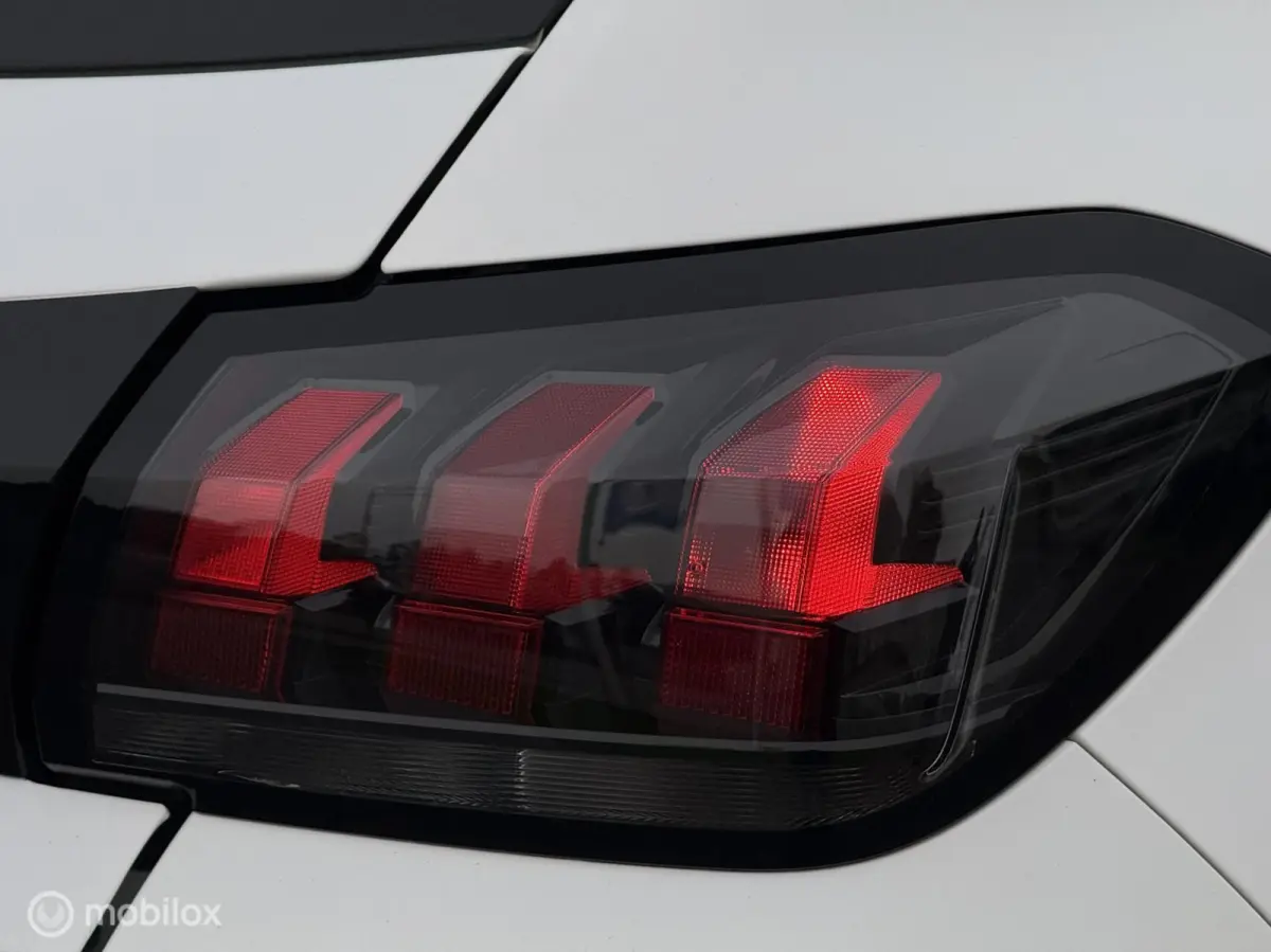 1.2 PureTech Blue Lease Active / Led / Cruise