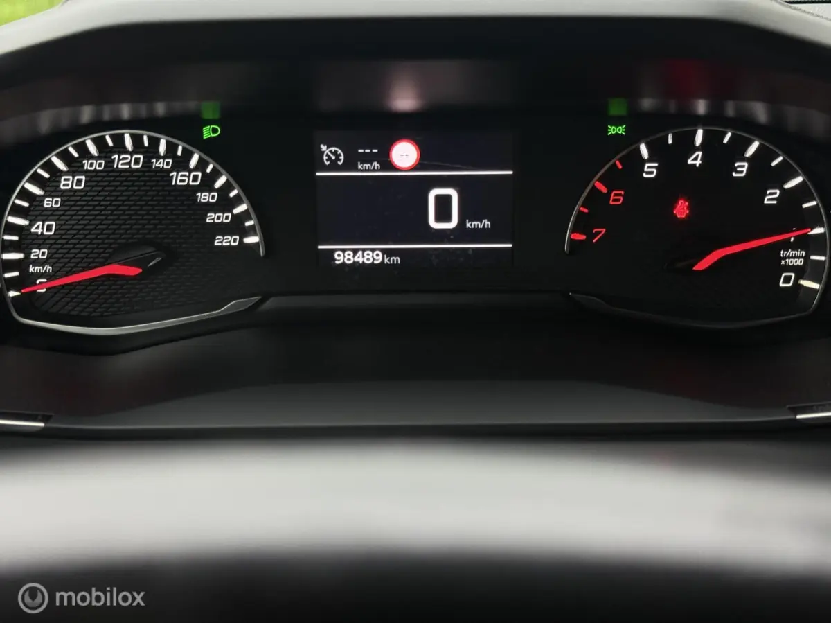 1.2 PureTech Blue Lease Active / Led / Cruise