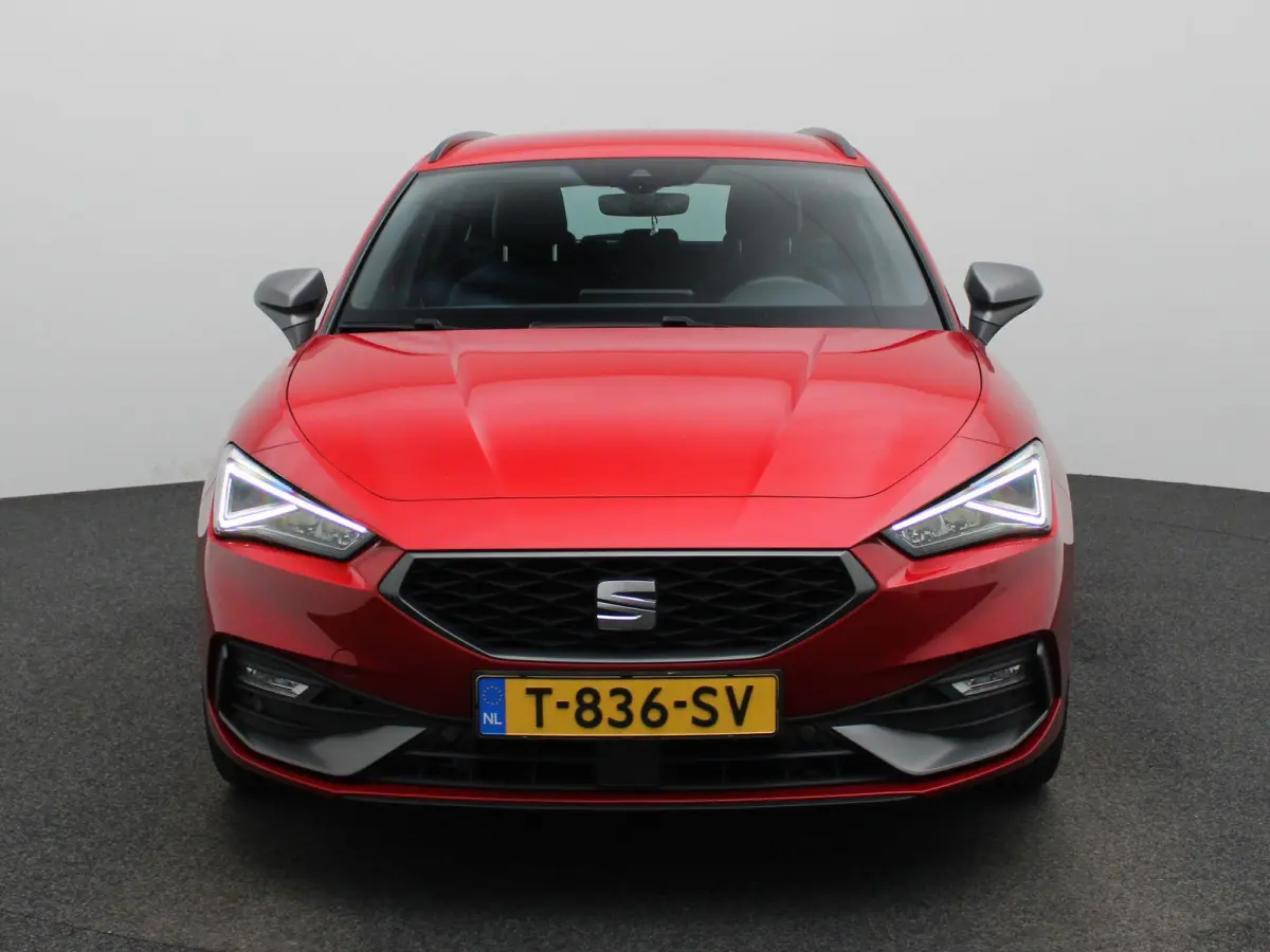 1.0 eTSI FR Business Intense | APPLE/ANDROID CARPLAY | NAVIGATIE | STOELVERWARMING| LICHTMETALEN VELGEN 17" | 12 MAANDEN BOVAG GARANTIE |