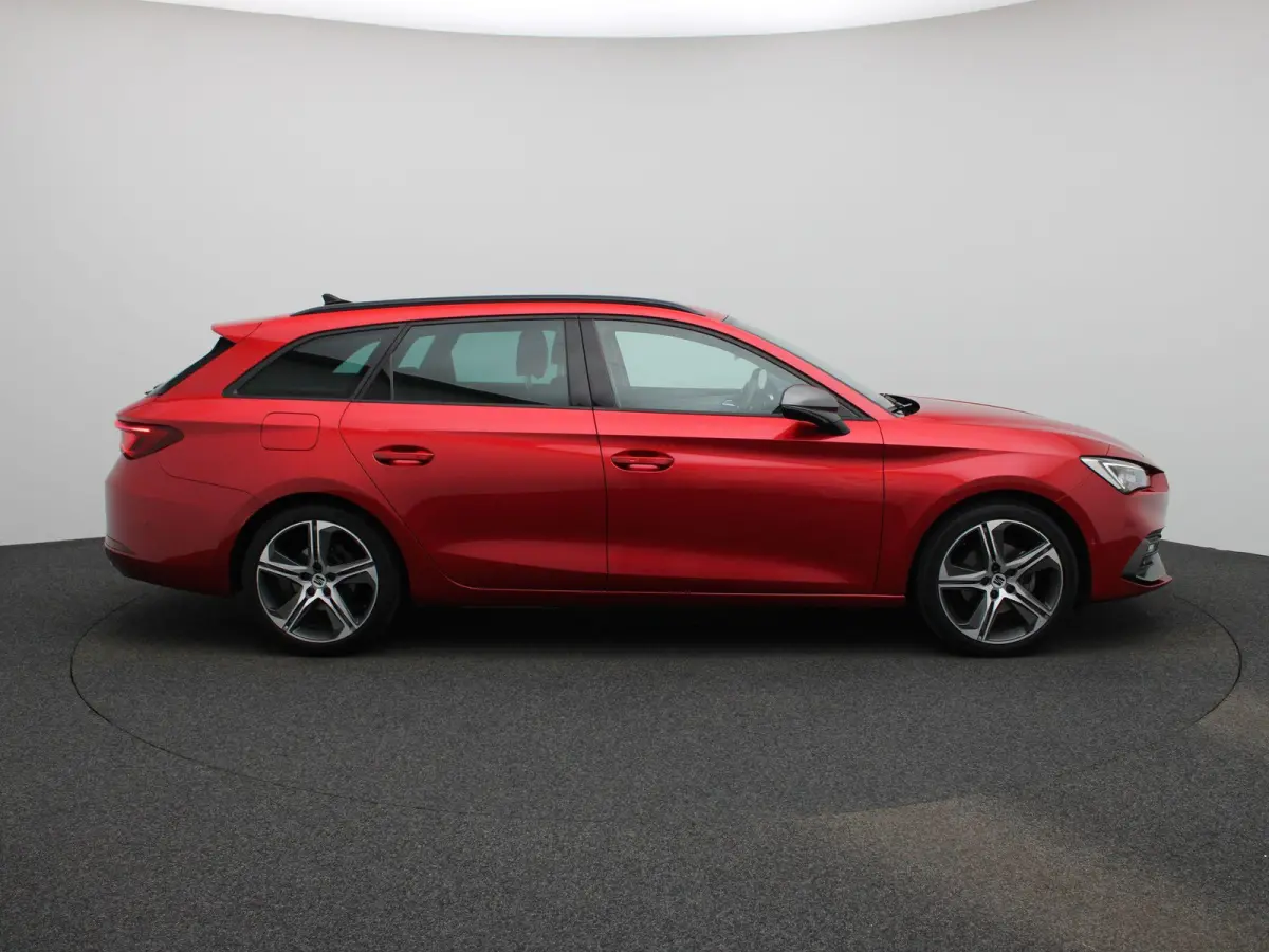 1.0 eTSI FR Business Intense | APPLE/ANDROID CARPLAY | NAVIGATIE | STOELVERWARMING| LICHTMETALEN VELGEN 17" | 12 MAANDEN BOVAG GARANTIE |