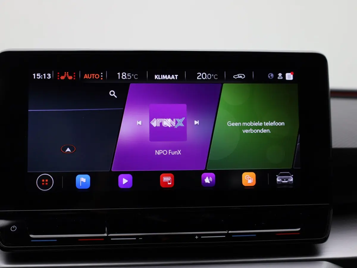 1.0 eTSI FR Business Intense | APPLE/ANDROID CARPLAY | NAVIGATIE | STOELVERWARMING| LICHTMETALEN VELGEN 17" | 12 MAANDEN BOVAG GARANTIE |
