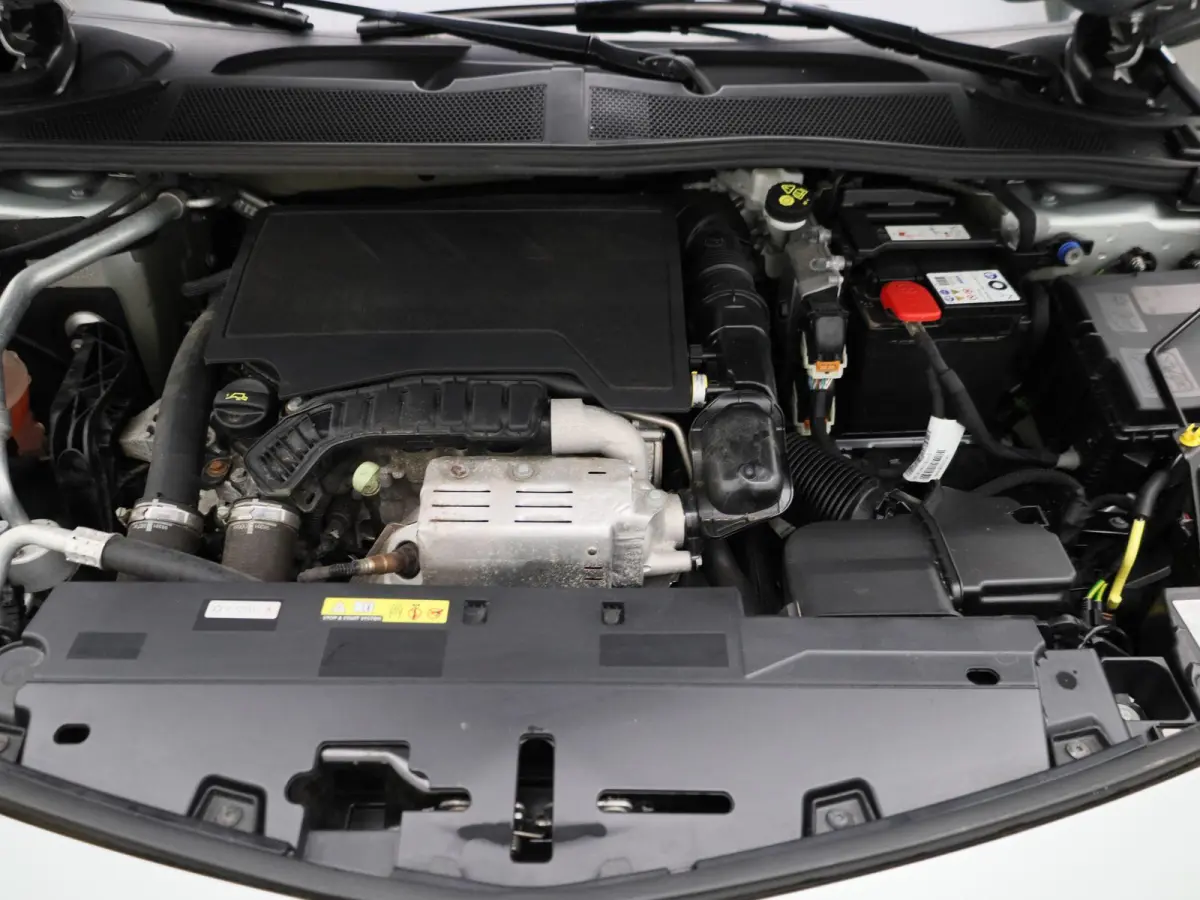 1.2 Business Edition | APPLE/ANDROID CARPLAY | NAVIGATIESYSTEEM | STOELVERWARMING | LICHTMETALEN VELGEN | 12 MAANDEN BOVAG GARANTIE |