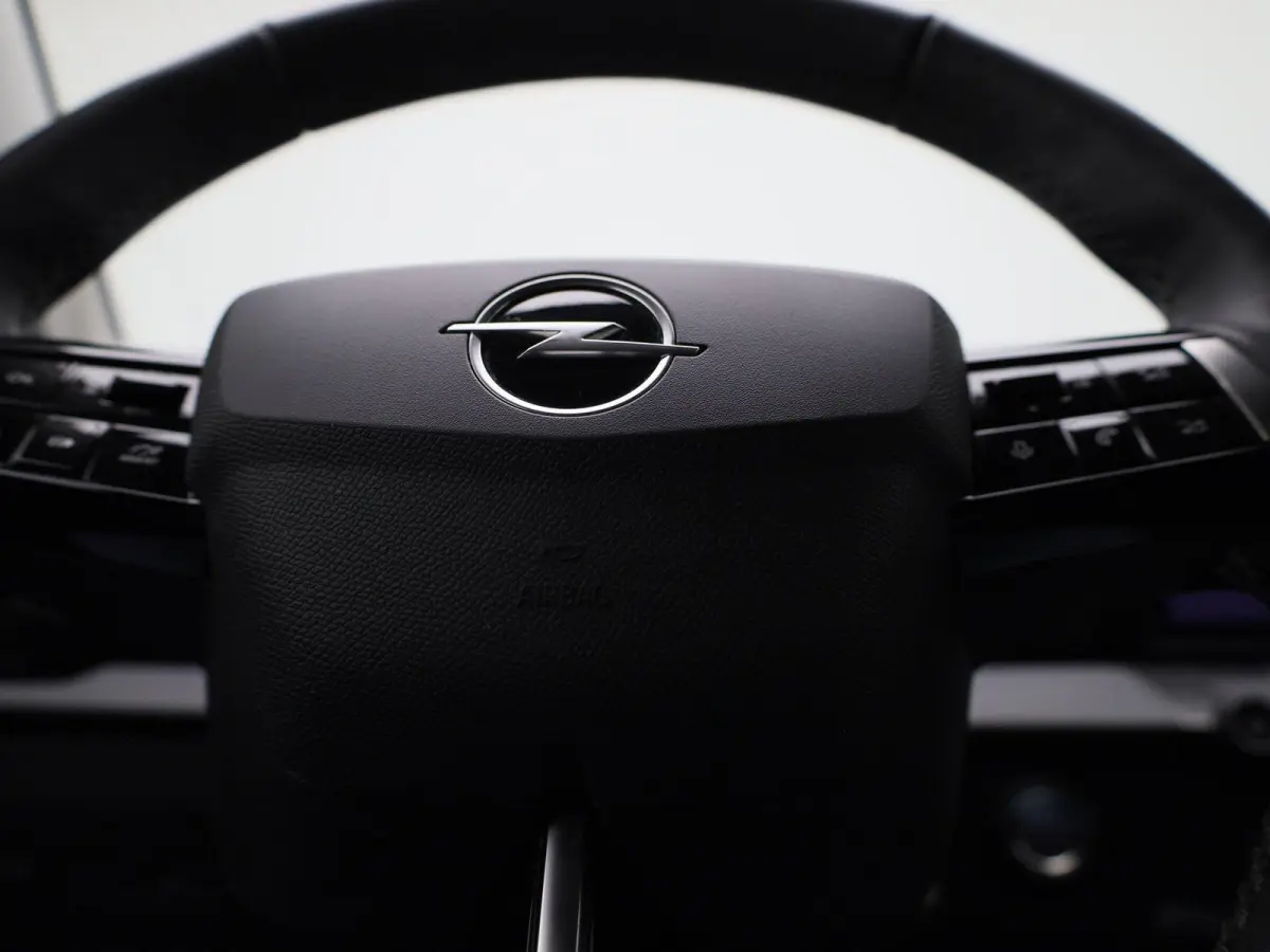 1.2 Business Edition | APPLE/ANDROID CARPLAY | NAVIGATIESYSTEEM | STOELVERWARMING | LICHTMETALEN VELGEN | 12 MAANDEN BOVAG GARANTIE |