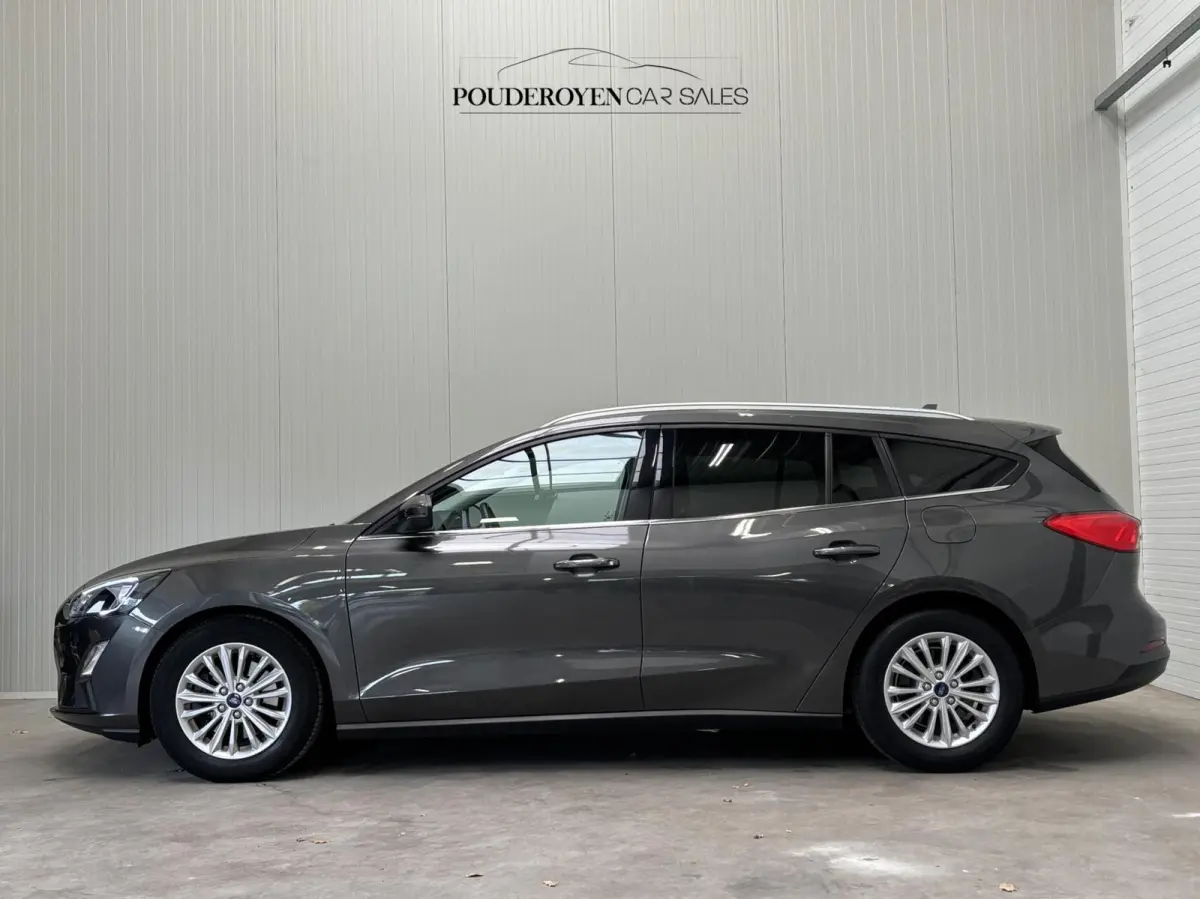 1.0 EcoBoost Hybrid Titanium X / NL Auto / 1e Eigenaar / Lage KM stand / Trekhaak!