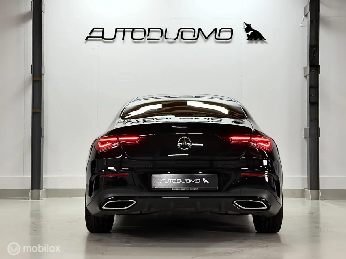 200 AMG | Pano | Dodehoek | Beam | Stoelverwarming | Sfeer | Night | 18" | NAP | Camera | Leer/Alcantara | Verkeerslichtweergave+ | Widescreen | DYNAMIC