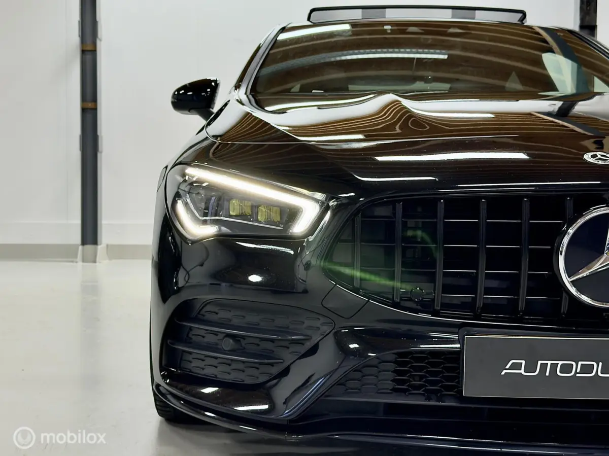 200 AMG | Pano | Dodehoek | Beam | Stoelverwarming | Sfeer | Night | 18" | NAP | Camera | Leer/Alcantara | Verkeerslichtweergave+ | Widescreen | DYNAMIC