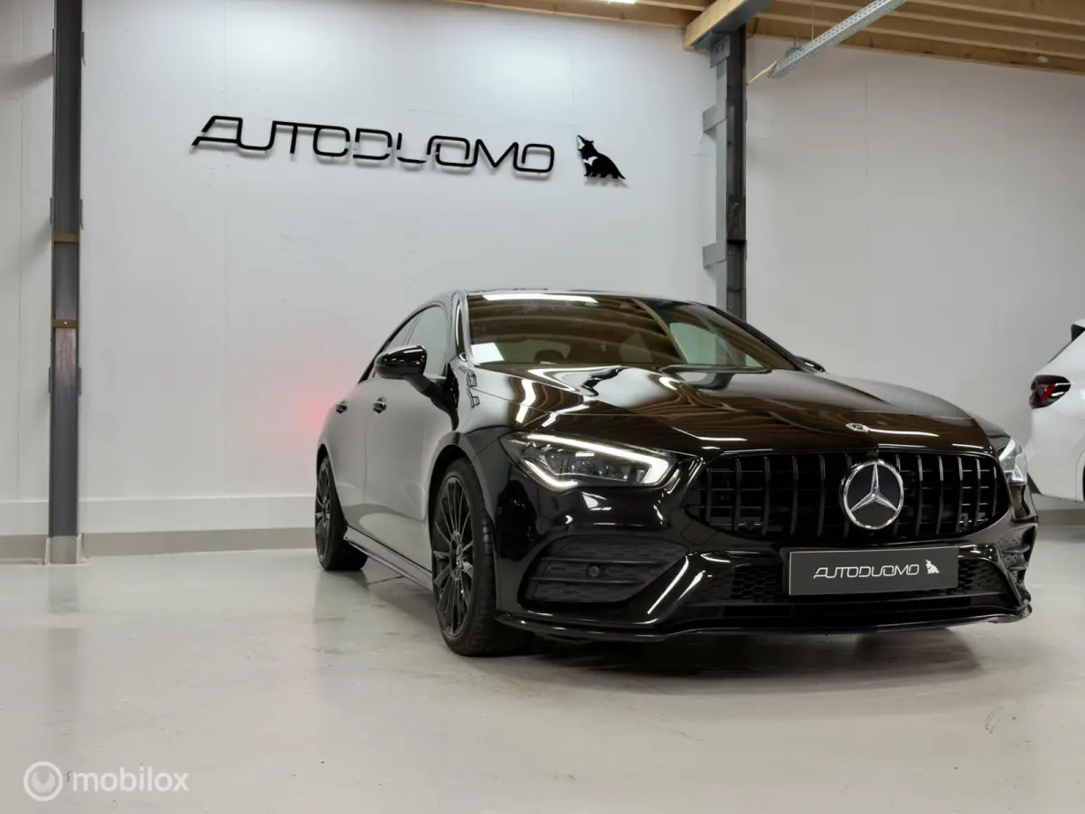 200 AMG | Pano | Dodehoek | Beam | Stoelverwarming | Sfeer | Night | 18" | NAP | Camera | Leer/Alcantara | Verkeerslichtweergave+ | Widescreen | DYNAMIC